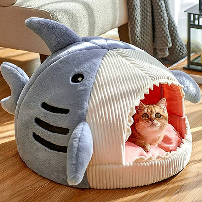 Shark-Shaped Cat House Bed - Soft & Warm Plush Pet Cave - Removable & Washable Pillow Mat for Cats & Small Dogs