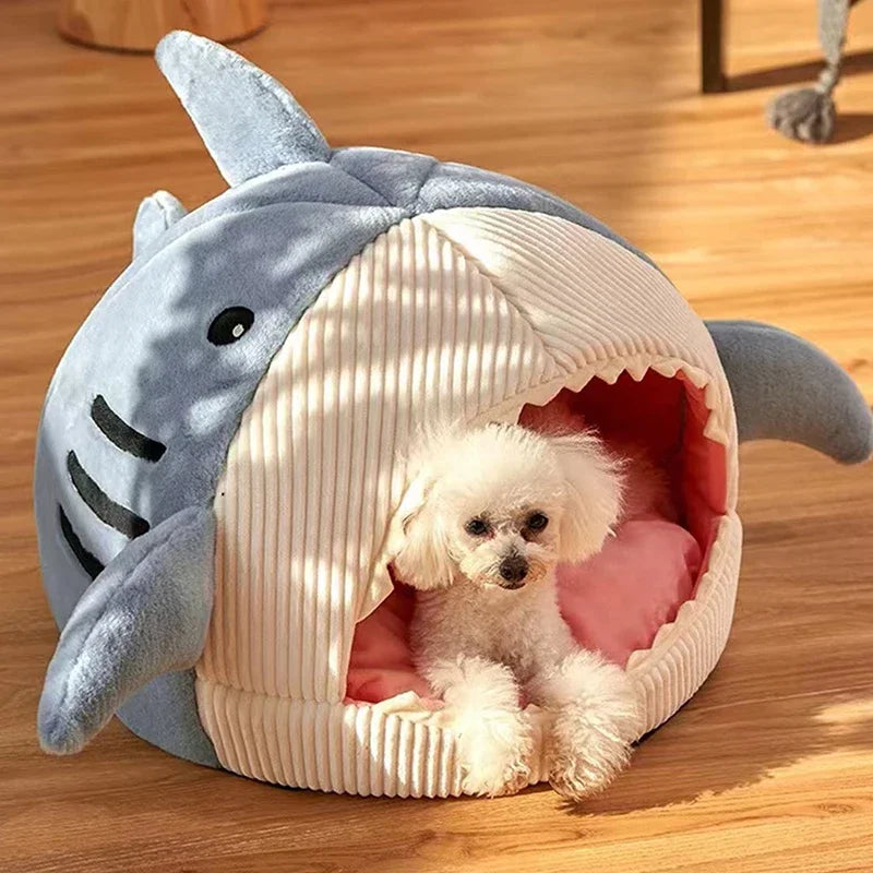 Shark-Shaped Cat House Bed - Soft & Warm Plush Pet Cave - Removable & Washable Pillow Mat for Cats & Small Dogs